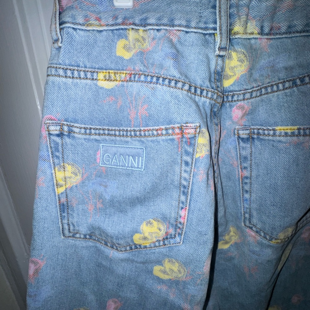 NWOT - Ganni Blue Jeans with Yellow and Pink “Butterflies”✨